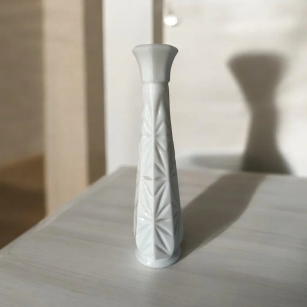 Vintage milk glass Vintage Milk Glass Snowflake Bud Vase 8.7”.